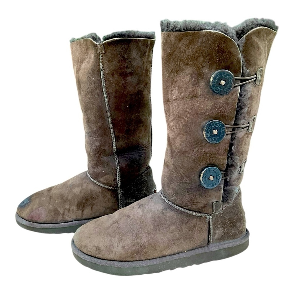 UGG‎ Women's 7 Bailey Button
Triplet Triple Button  Classic
Tall Boots sizer 7